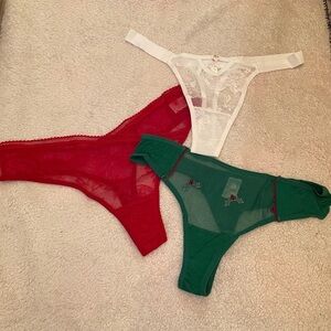 BNIB - 3 pairs of woman’s MEDIUM Knotty Knickers.